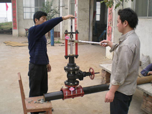 不停水開孔機作業(yè) 不停水開孔機作業(yè)